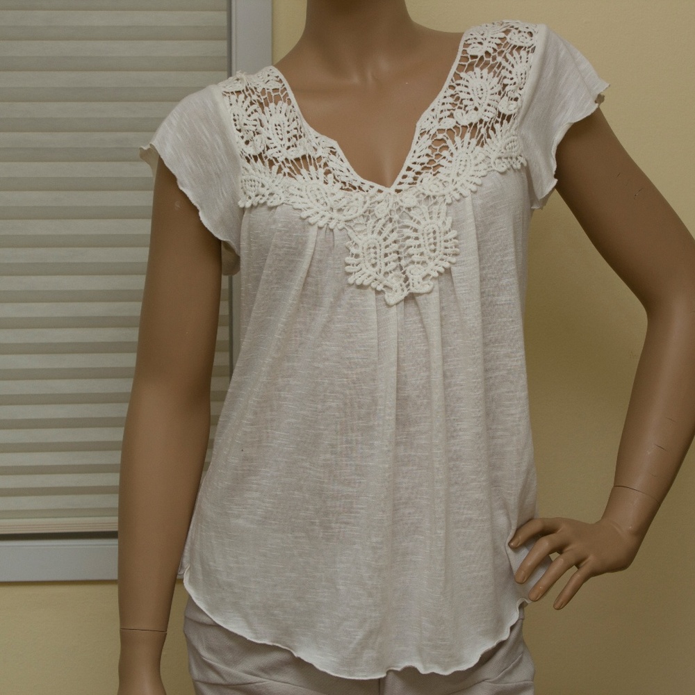 MAURICES White Lace Cami